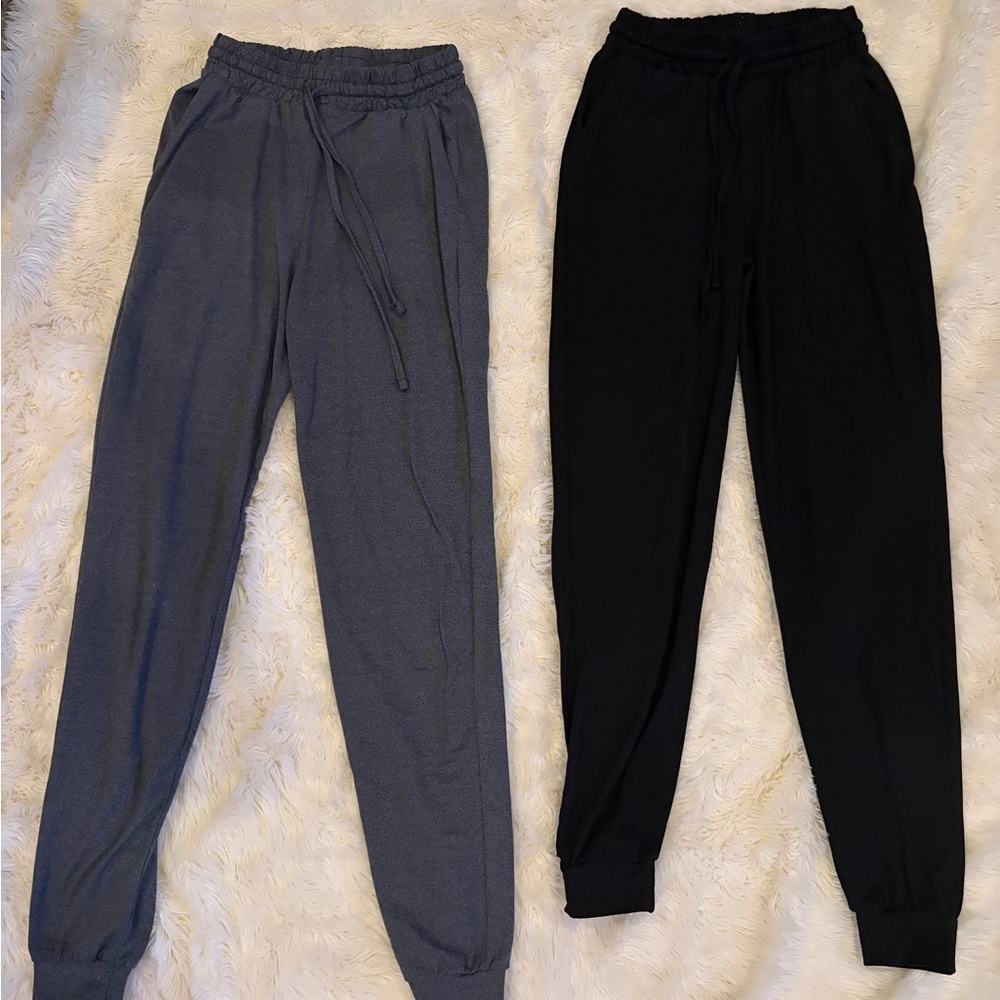 Gray and Black Jogger Pants Set